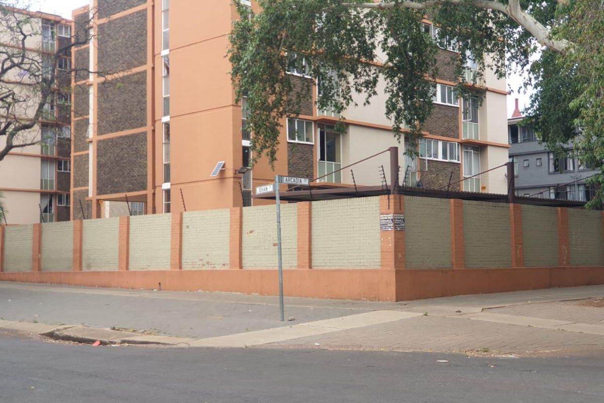 Urgent Sale - Photo 2