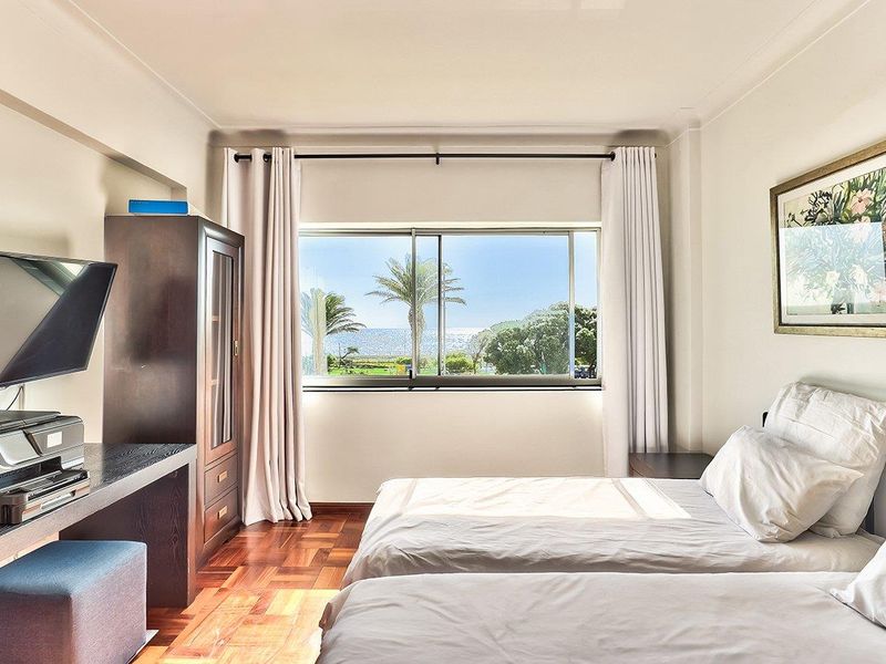 Fully Furnished Frontline 2 Bedroom Apartment on the Golden Mile - Photo 9