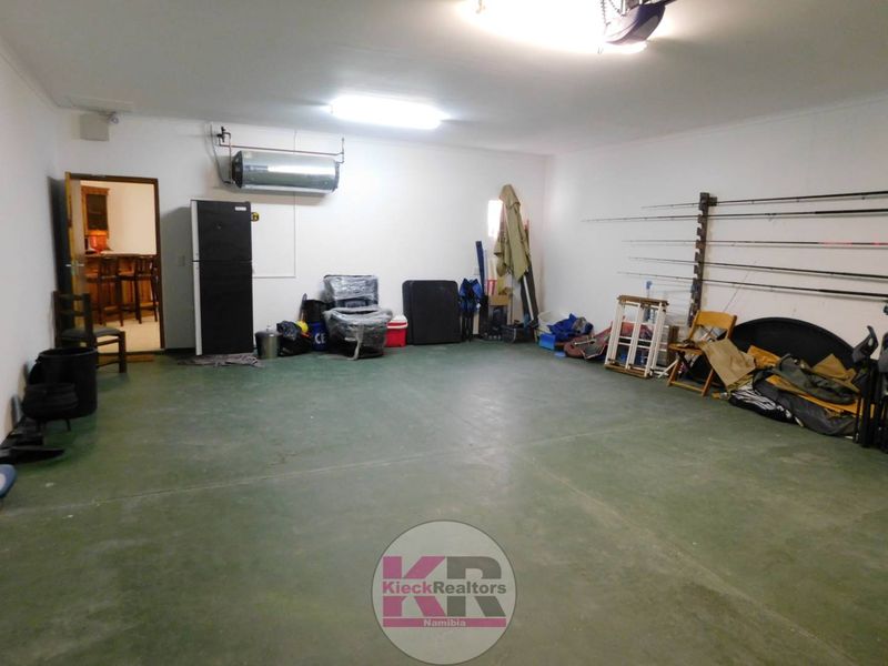3 Bedroom Home For Sale In Sun Bay (Henties Bay) Not to be Missed!!! - Photo 10