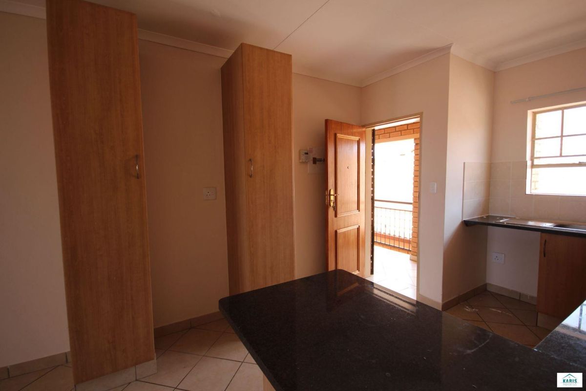 Perfect 2Bedroom Ground Floor Apartment!! - Photo 4