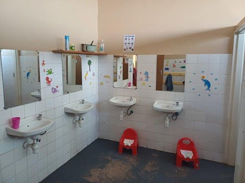 Property with lots of potential For Sale - Photo 2