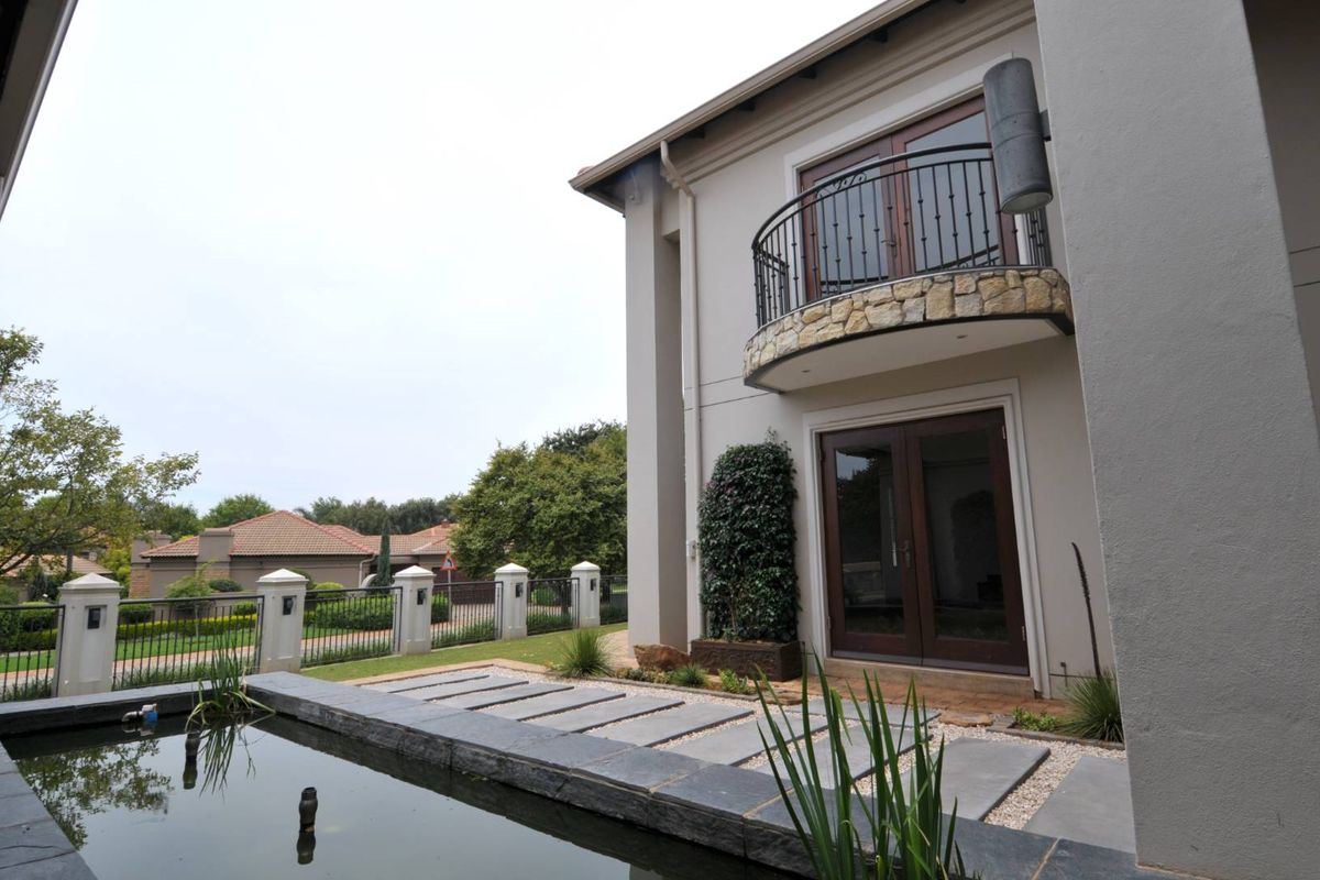 4 Bedroom Boardwalk Mansion - Photo 4