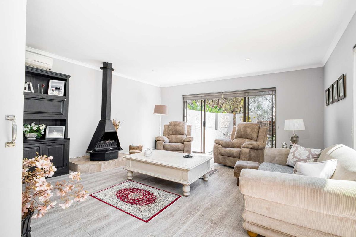 4 BEDROOM HOME FOR SALE IN FOURWAYS GARDENS RESIDENTIAL ESTATE - Photo 4