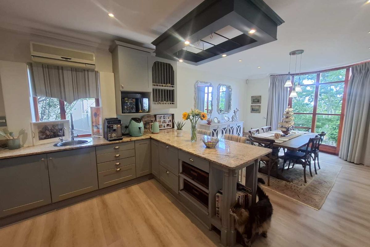 A view to die for! - Photo 4