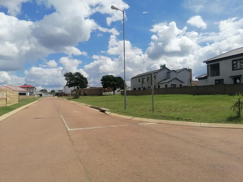 Vacant land for sale. - Photo 2