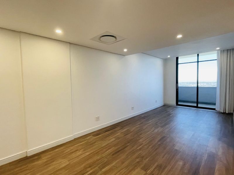 2 Bed Unfurnished Apartment for Rent in Illovo - Photo 4