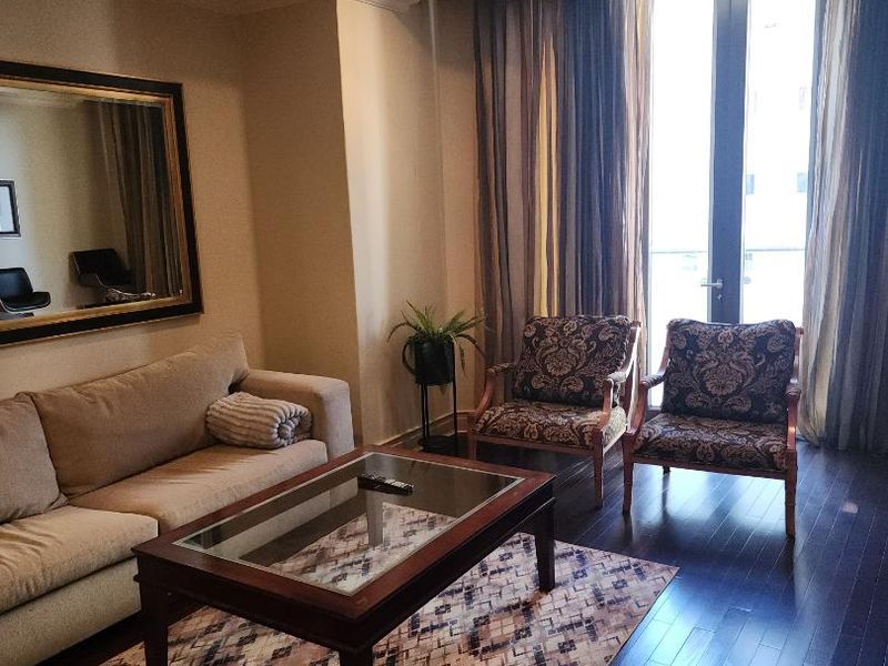 SOPHISICATED AND LUXURIOUS FULLY FURNISHED 1 BED APARTMENT IN THE MICHELANGELO TOWERS. - Photo 3