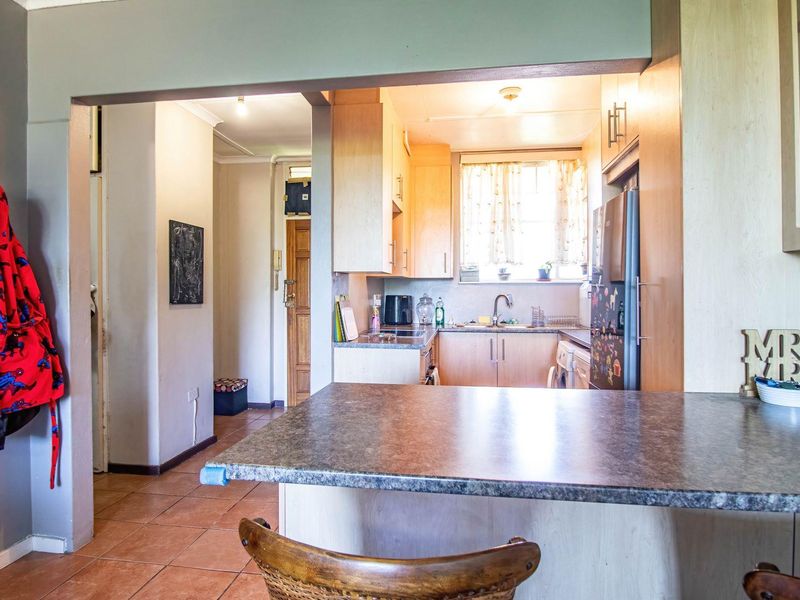 Life in the Suburbs!! - Photo 7