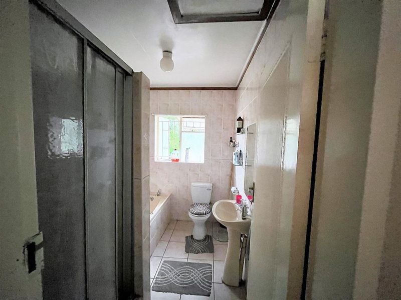 Comfortable Living with Space to Grow or Slow Down - Photo 2