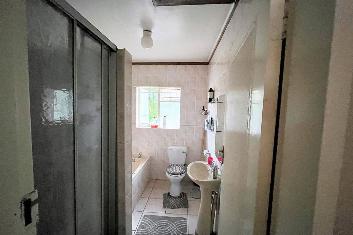 Comfortable Living with Space to Grow or Slow Down - Photo 2