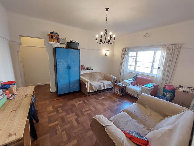 Spacious unfurnished 2-bedroom apartment To Let in Mowbray - Photo 3