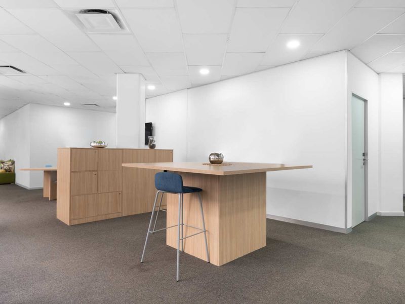 Fully serviced private office space for you and your team in Regus Lakeview Terraces - Photo 4
