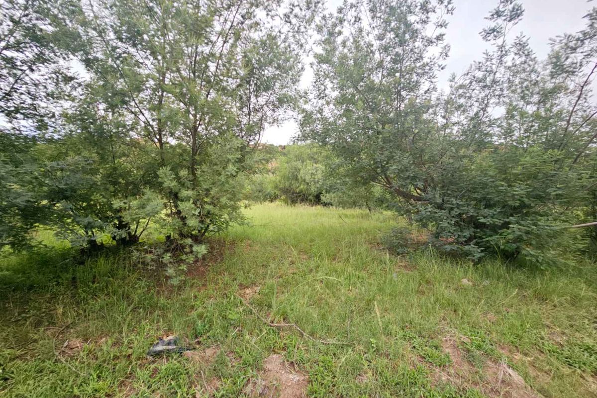 **Discover Your Dream Home Location with Stunning Mountain Views** - Photo 4