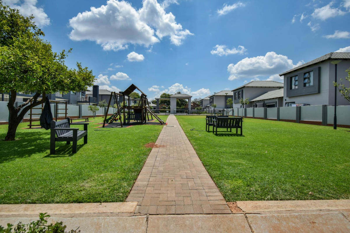 Modern Double-Storey Home in Prestigious Security Estate - Photo 2