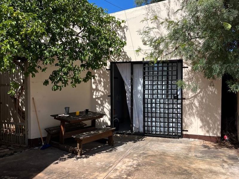 🏡 FOR SALE | 4-BED HOME + FLAT | ERF 1153m2, TSUMEB EXT 1 | N$1,350,000 COST EXCLUSIVE❗️ - Photo 2