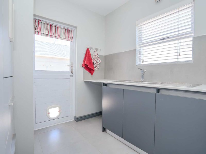 3 Bedroom House with a Flatlet in Laguna Sands Estate - Photo 10