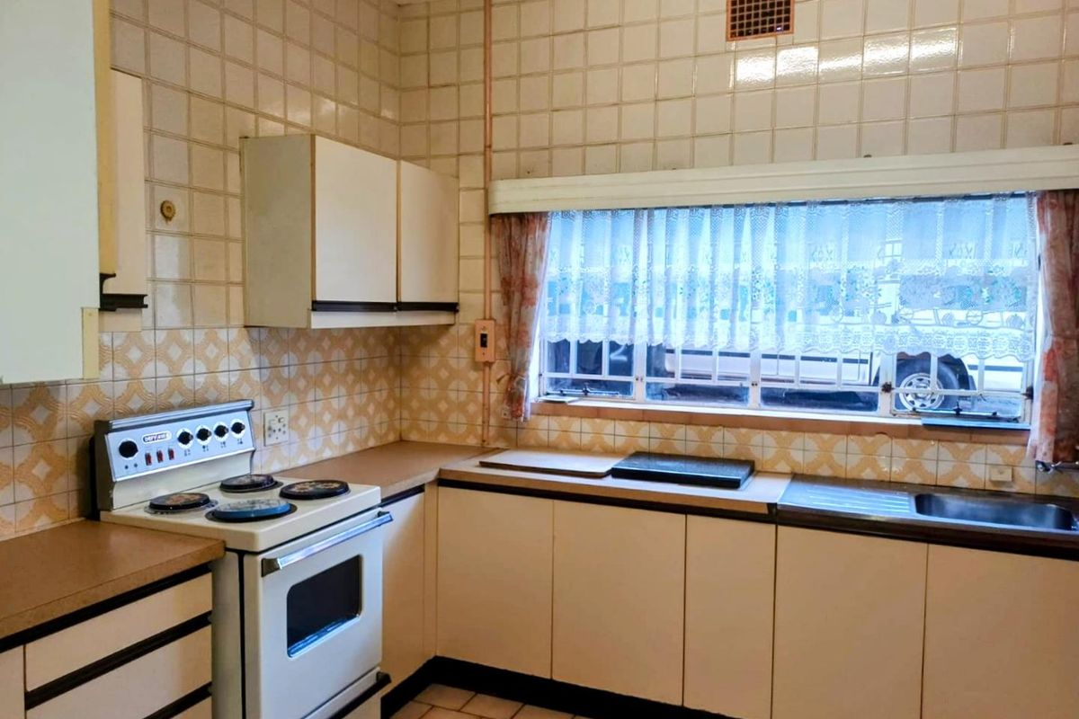A Bargain for a family home or as an Investment property!!! Act now!!! - Photo 2