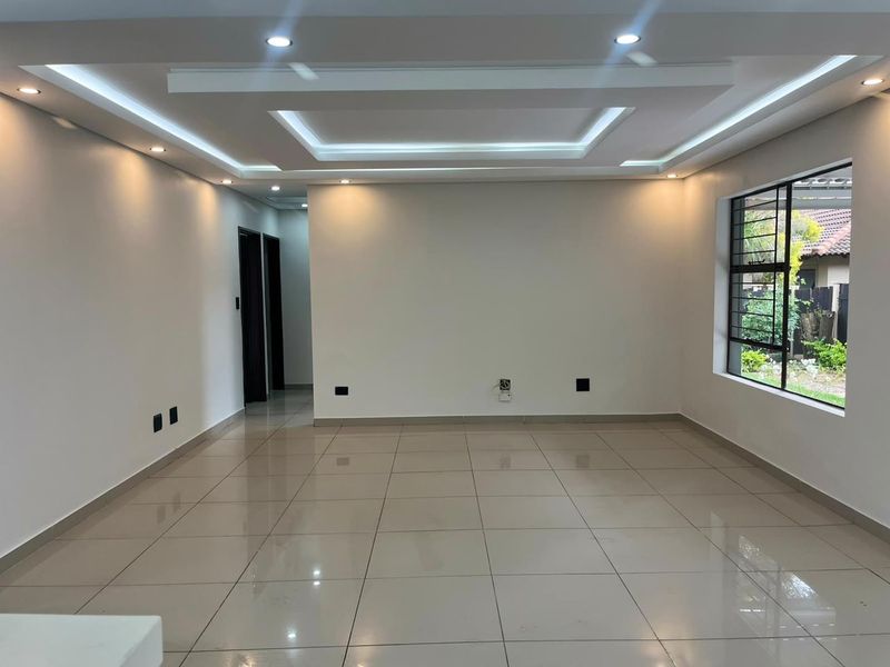 Renovated to Impress, Designed to Inspire - Photo 6