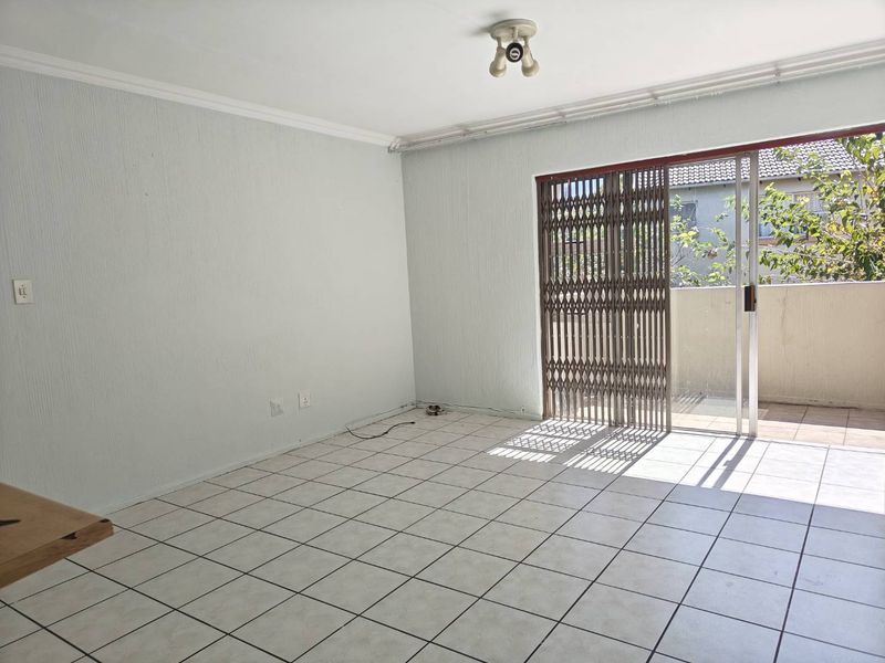 2 Bedroom Apartment for Sale in Vorna Valley - Midrand. - Photo 5