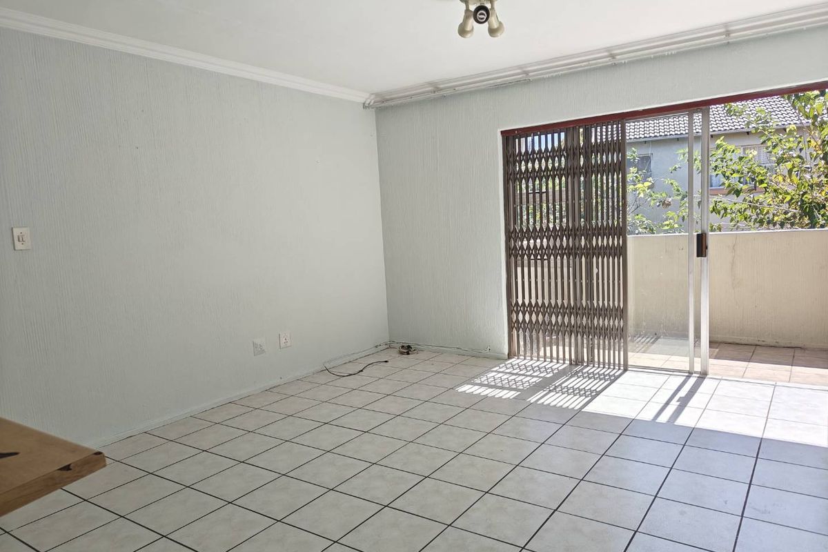 2 Bedroom Apartment for Sale in Vorna Valley - Midrand. - Photo 5