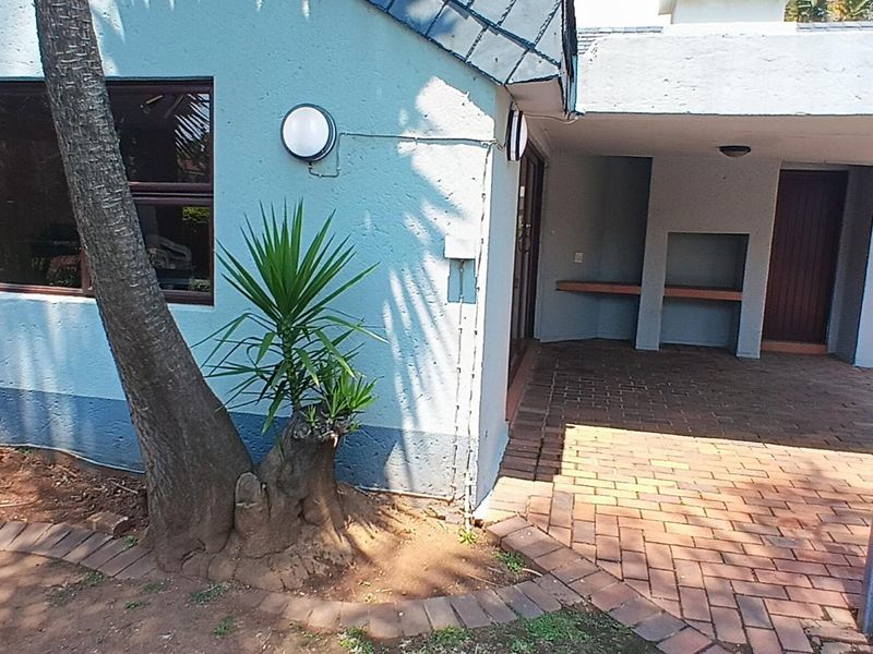 Lock-Up-and-Go Living: Ideal for Investors & First-Time Buyers! - Photo 9