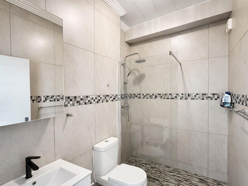 2 Bedroom Apartment TO LET in Kleine Kuppe - Photo 3