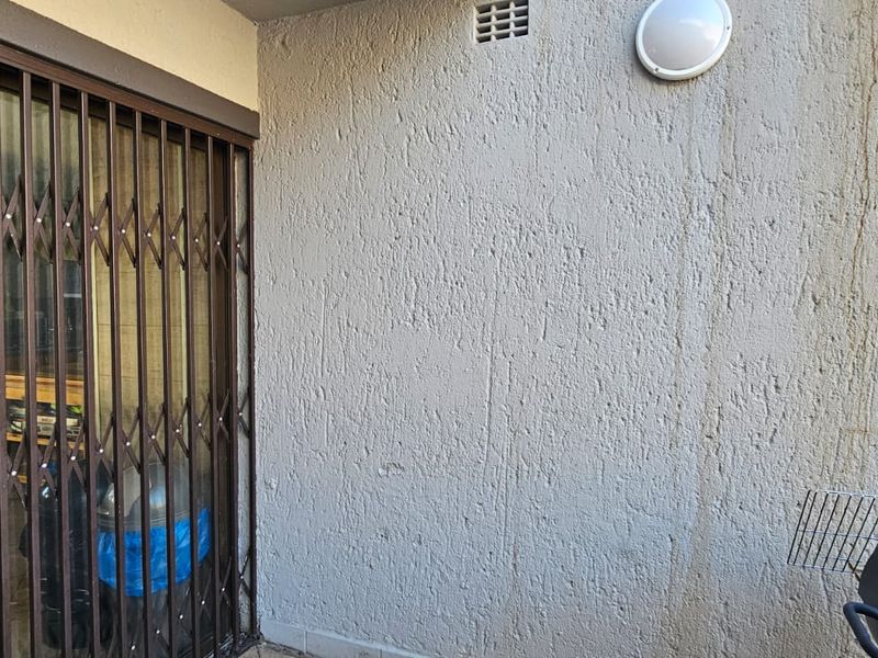 3 BED, 3 BATH HOME FOR LONG TERM RENTAL - Photo 8