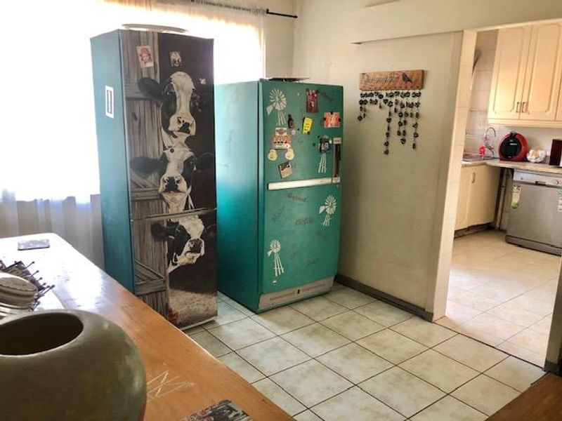 3 Bedroom House with lots of potential in Verwoerdpark! - Photo 7