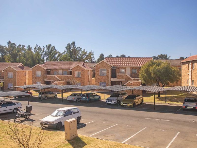 2 Bed 2 Bathroom, Family-Friendly Apartment with Clubhouse & Play Area - Photo 8