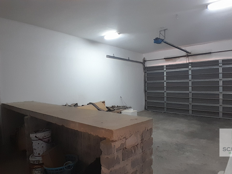 Dream Coastal Home: Stylish 4-Bed, 4-Bath Retreat in Long Beach! - N$3,200,000.00 - Photo 9