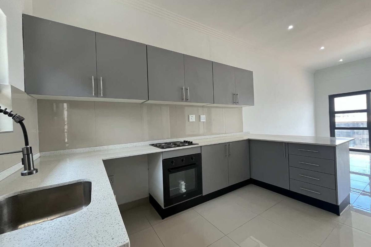 Modern 2-Bedroom Apartment for Ren - Photo 4