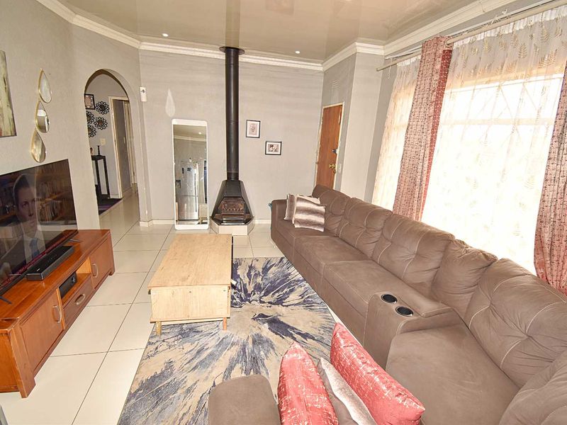 Begin Your Family’s Next Chapter Here - Photo 6