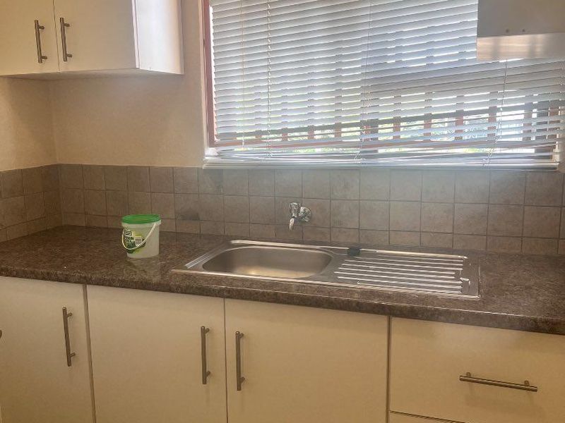 COMMERCIAL OFFICE SPACE TO LET – WINDHOEK NORTH - Photo 4