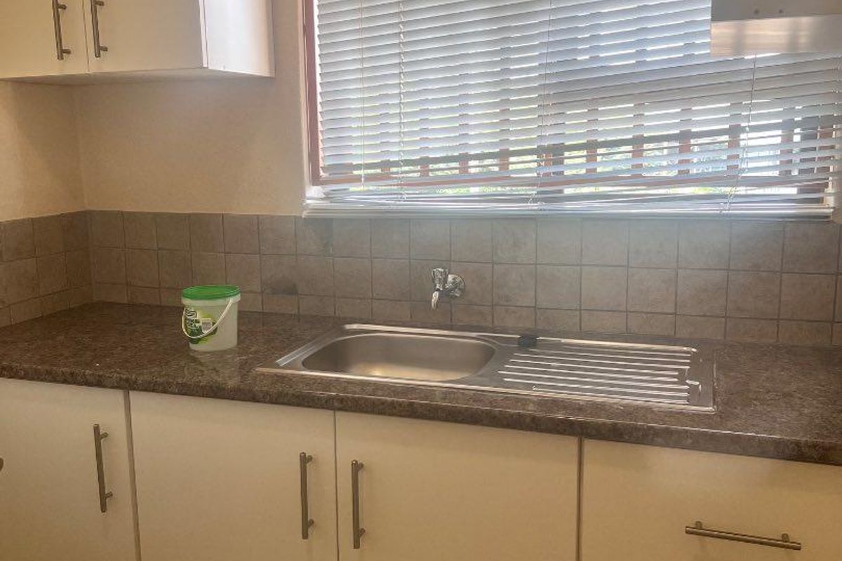 COMMERCIAL OFFICE SPACE TO LET – WINDHOEK NORTH - Photo 4