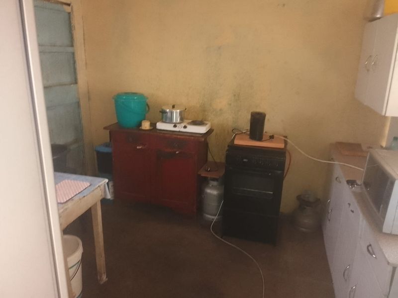 LOW COST HOUSE IN THABANCHU  MOKWENA EXT - Photo 9