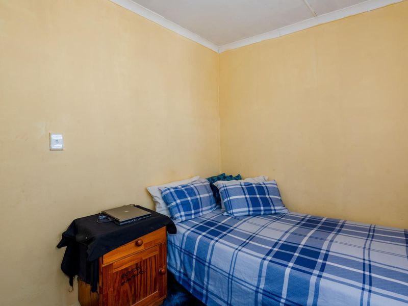 2 Bedroom Property Available in Delft - Photo 8