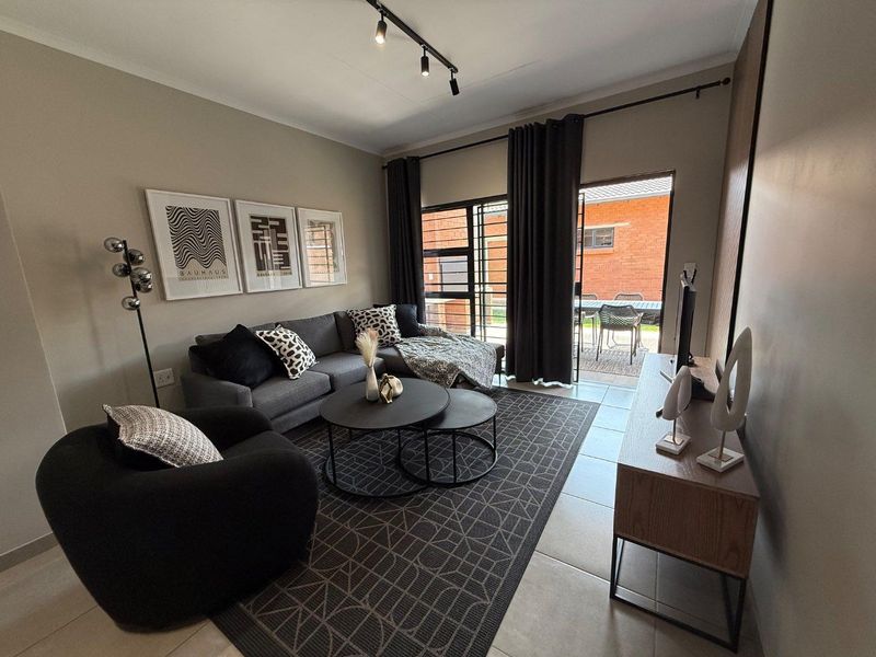 Exciting New Release | 3-Bedroom, 2-Bathroom Simplex in Rietvalleirand - Photo 8