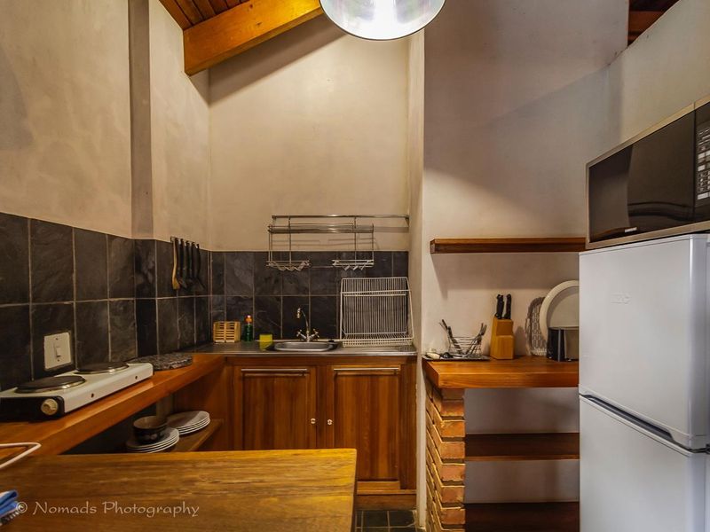 Zebra lodge studio apartment in Segaia Bush Retreat - Photo 4