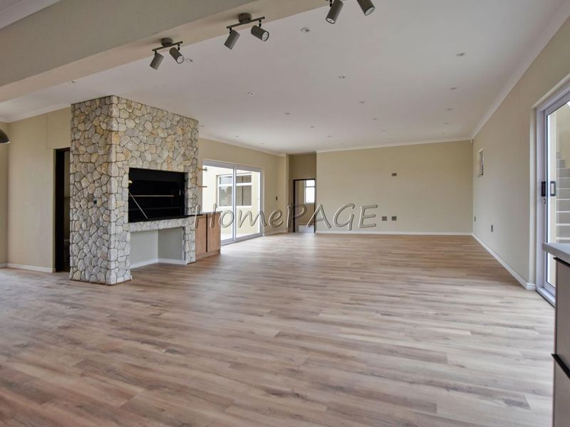 Rossmund, Swakopmund:  NEW 3 Bedr U-Shaped Home - Photo 9