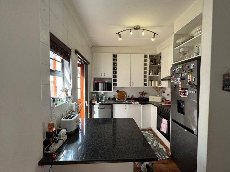 Exceptionally Neat Double-Storey Home in the Heart of Royal Ascot - Photo 10