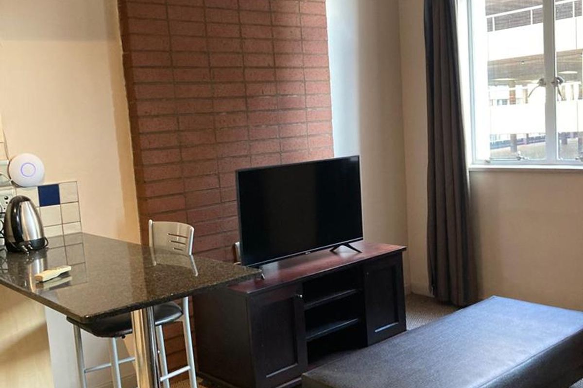 1 BEDROOM APARTMENT FOR SALE IN MASHALLTOWN - Photo 3