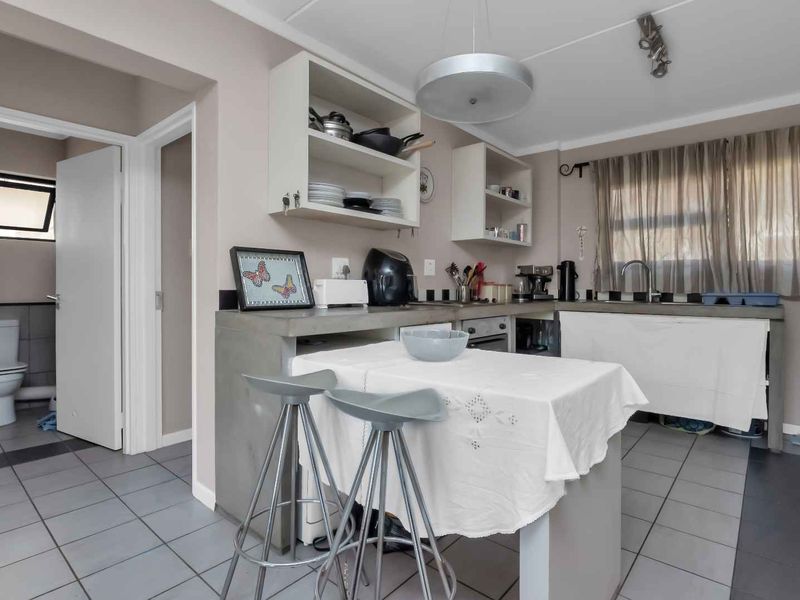 2 BEDROOM 1 BATHROOM GARDEN APARTMENT FOR RENT IN FOURWAYS - Photo 5