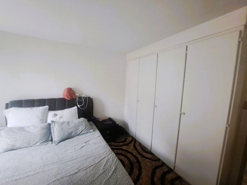 Modern & Spacious 2 Bedroom Apartment for Sale in Kilner Park! - Photo 8