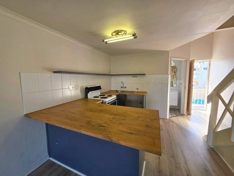 Modern & Secure Loft-Style 1 Bedroom Apartment - Photo 5