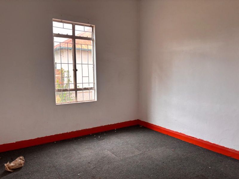 CALLING ALL INVESTORS! PROPERTY FOR SALE IN LEAFY RIVIERA PRETORIA - Photo 10