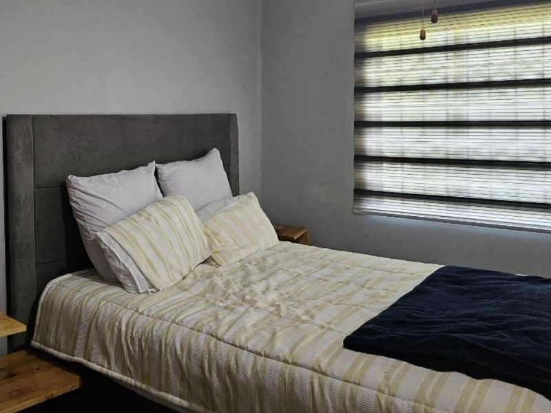 Enormous property for sale. - Photo 10