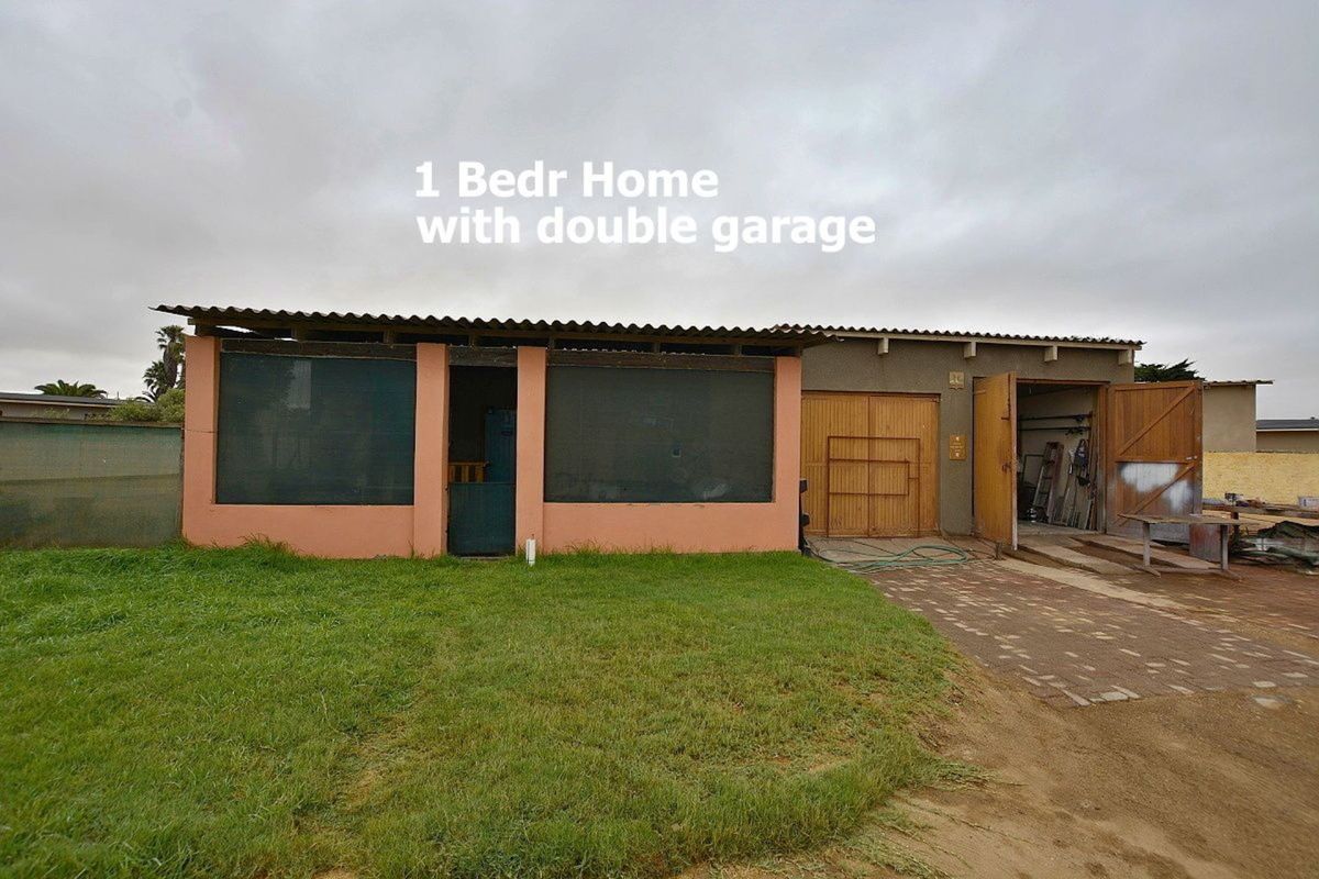 Ext 1, Henties Bay:  FIxer-upper on a large stand - Photo 2