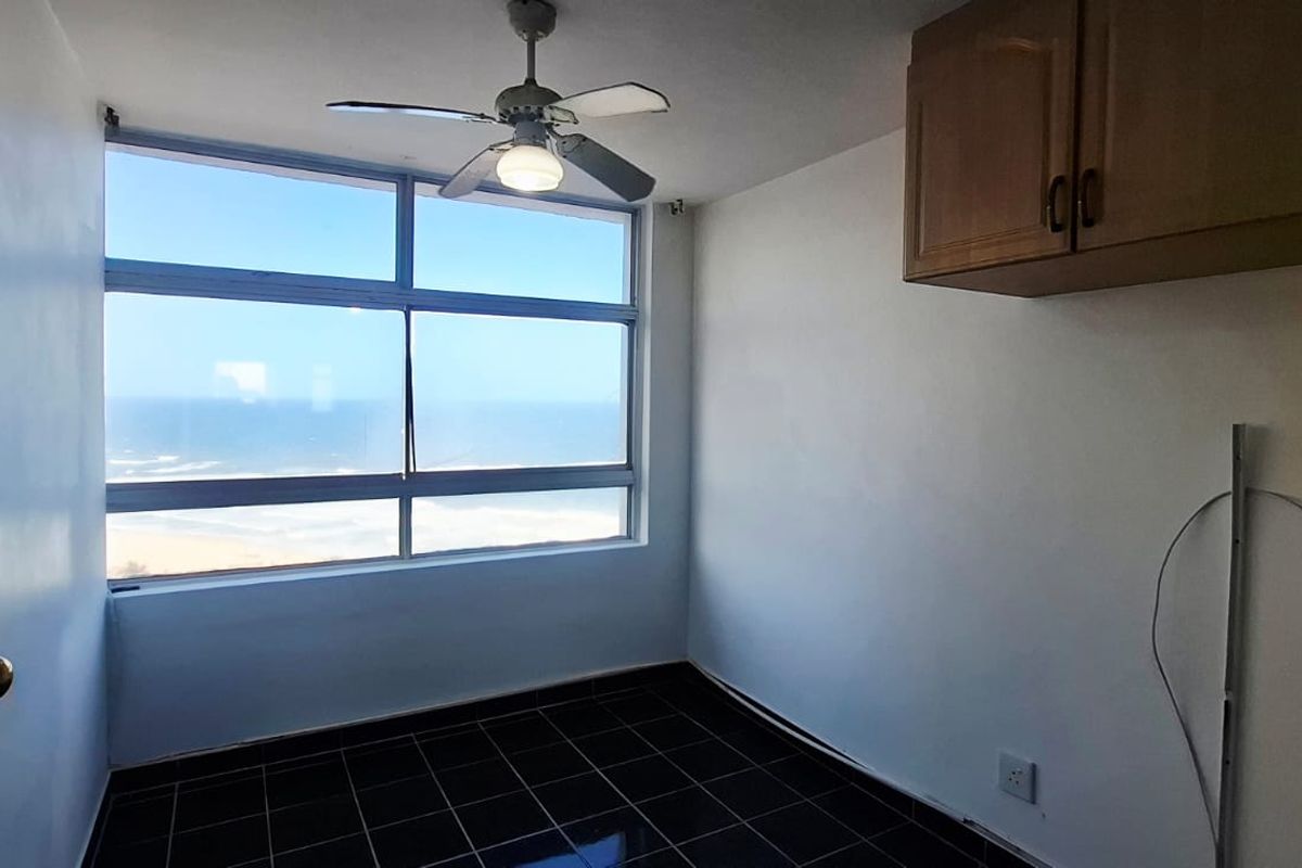**Exquisite Sectional Title Apartment in Prime North Beach Location** - Photo 4