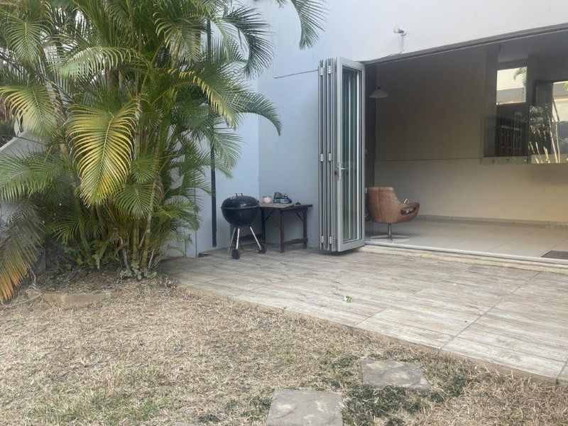 Beautifully Appointed, 3 Bedroom Garden Unit - Photo 4