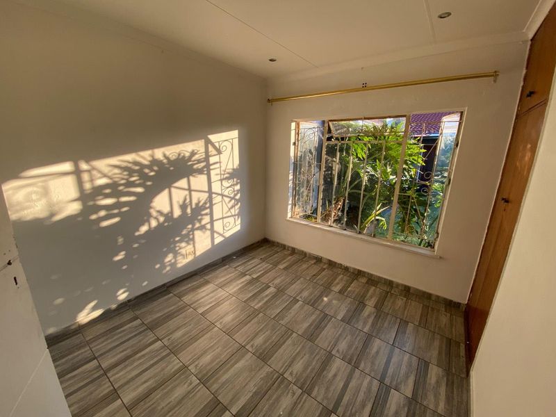 4 Bedroom House for rent - Photo 10